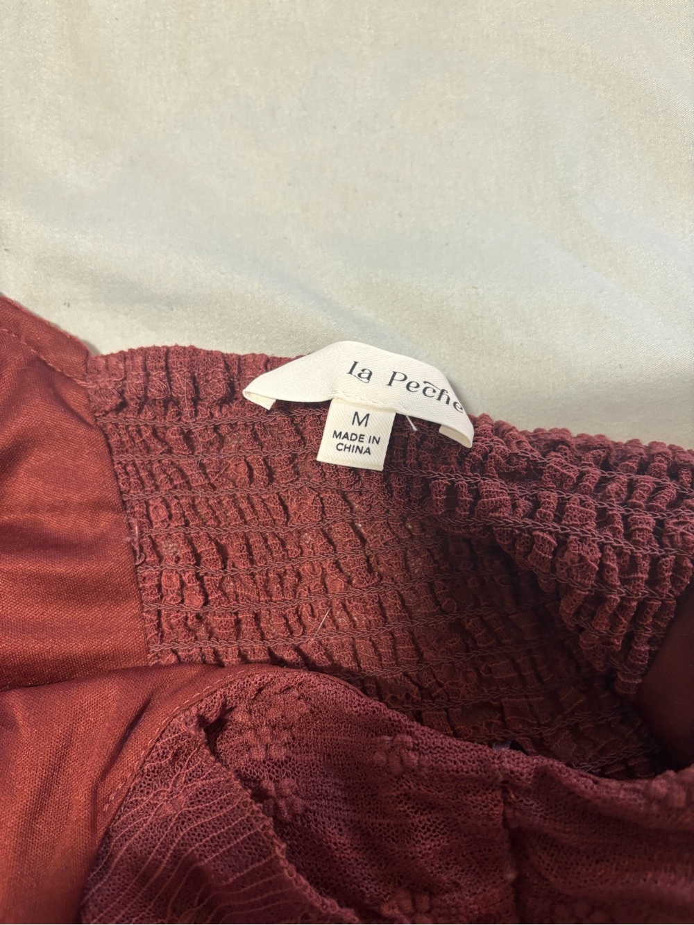 Shirt size medium - Picture 4 of 5